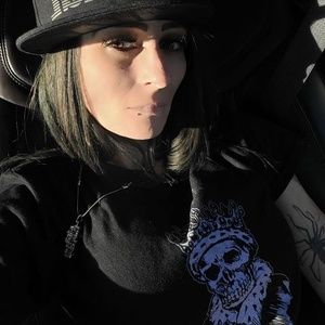 Meet your Posher, Kenzi